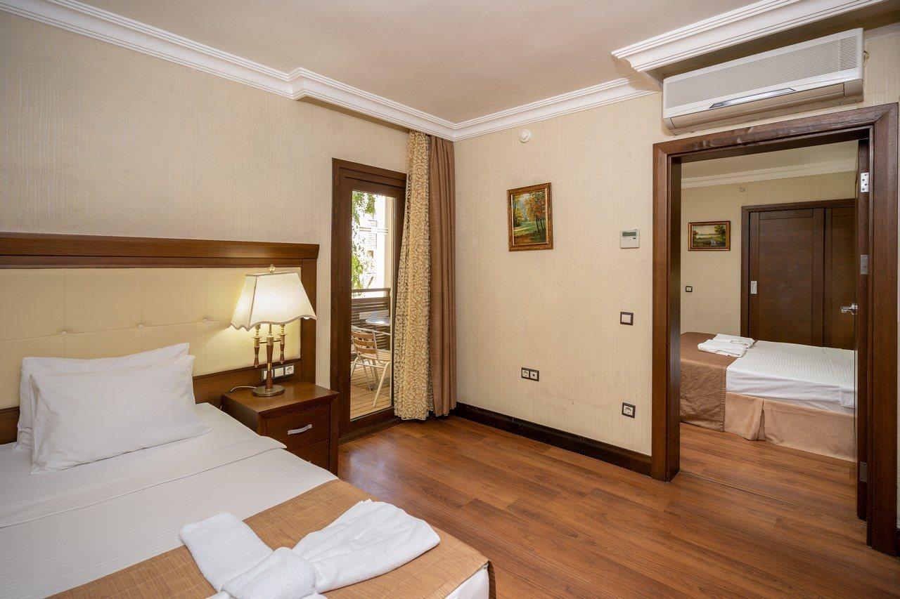 Latanya Park Resort Yaliciftlik Exterior foto